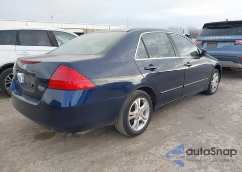 2006 Honda Accord 2.4 Ex из США, поврежденный, VIN 1HGCM56746A147820